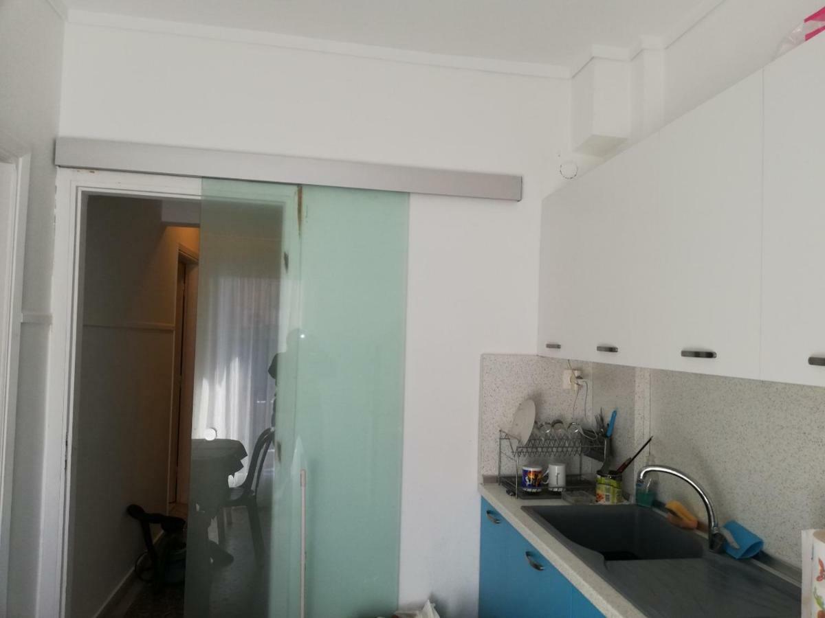 Aparts Sunshine Apartment Nea Iraklia Bagian luar foto